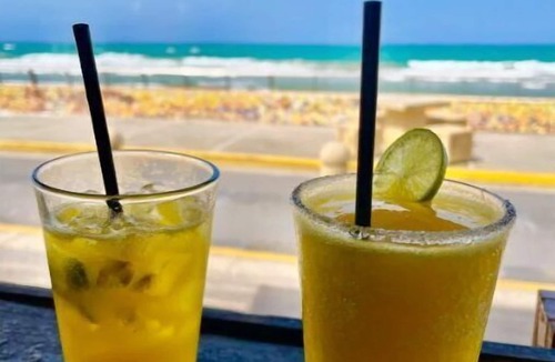 La Pared House | Casa Emerald, by the beach.