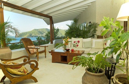 Lower Bay House | CASSAVA on Bequia. Stunning sea views in relaxed luxury with steps to sand beach