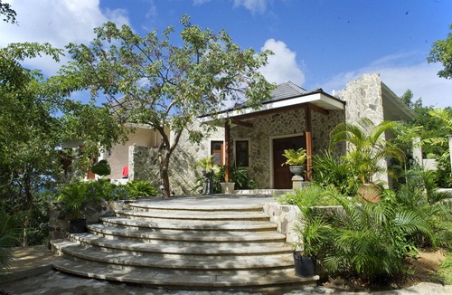 Lower Bay House | CASSAVA on Bequia. Stunning sea views in relaxed luxury with steps to sand beach