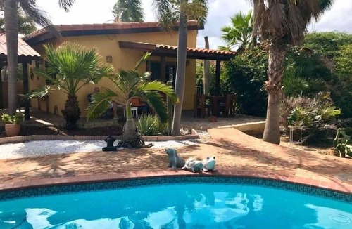 Tarabana House | Caya Luna Apartments casita Trupiaal