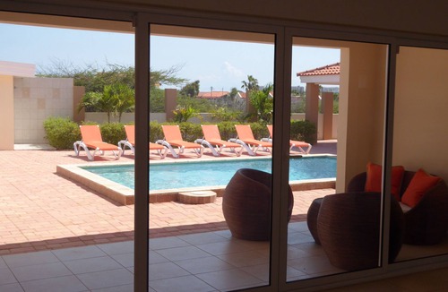 Esmeralda House | CELEBRATE CHRISTMAS IN ARUBA? ENJOY 10 DAYS AT THIS BEAUTIFUL VILLA HOME!