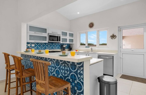 Paradera Villa | Central 4BR3BA Villa w/Ocean Views ~ Private Pool