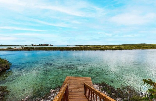 Ocean Point Apartment | Chalk Sound Lagoon Cottage with Kayak Dock