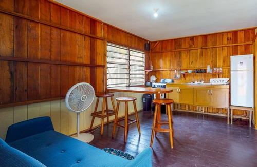 Placencia Cabin | Charming Cabana with a Large Screened-In Porch, Hammock & WiFi - Near the Beach