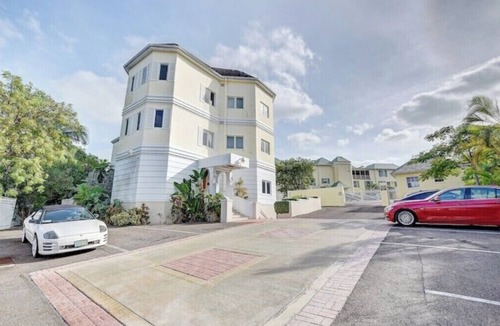 Paradise Island Condo | Charming condo near Atlantis, beach, and more!