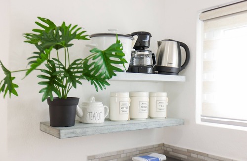 Lago Heights Apartment | Charming Retreat at Lelia