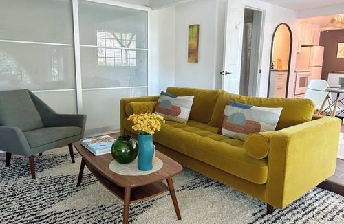 Silver Lake Apartment | Charming Silver Lake Garden Apartment