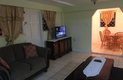 Marisule Apartment | Chic apart in Rodney Bay complete with A/C and internet access.