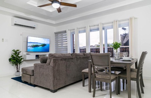 Barbican Apartment | Choose To Be Happy at Twenty 2A 2-Bedroom w Pool