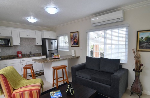 Molynes Gardens House | Choose To Be Happy at Gardens of Blissett # 3 - Studio Apartment