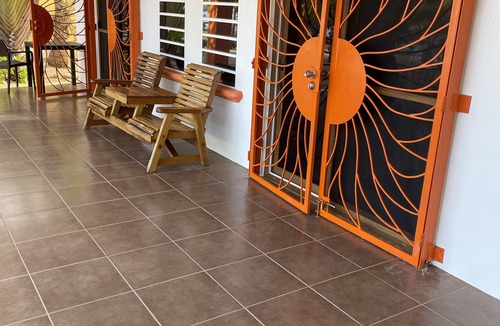 Sittee River House | Christy's Casa - Beach Front Ground Level Suite