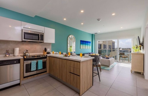 Oranjestad-West Condo | City.Beach. Eat.Shop & Repeat.Discover all in here