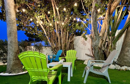 Malmok House | Classic Malmok Beach House - OceanFront!