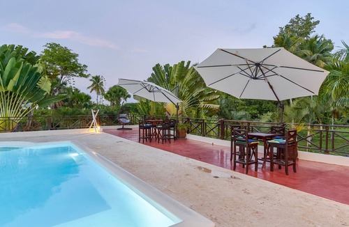 Las Galeras Villa | COLONIAL STYLE BEACHFRONT VILLA 4-10 People