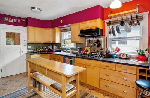 Roseway House | Colorful Roseway Bungalow - a classic Portland charmer in a sweet neighborhood