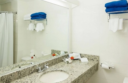 Rodney Bay Hotel | Come Create Memories w/Fun-filled Adventures at this Paradise! Parking, Pool!