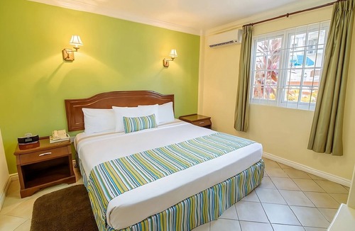 Rodney Bay Hotel | Comfort and Relaxation! Kitchen, Outdoor Pool, Close to Reduit Football Field!