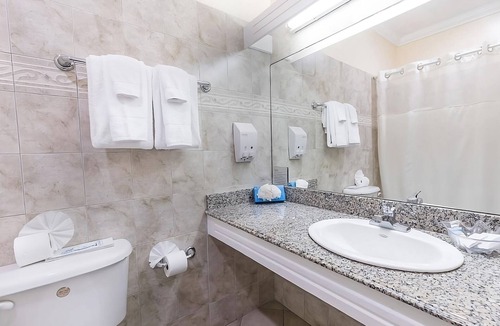 Rodney Bay Hotel | Comfort and Relaxation! Kitchen, Outdoor Pool, Close to Reduit Football Field!