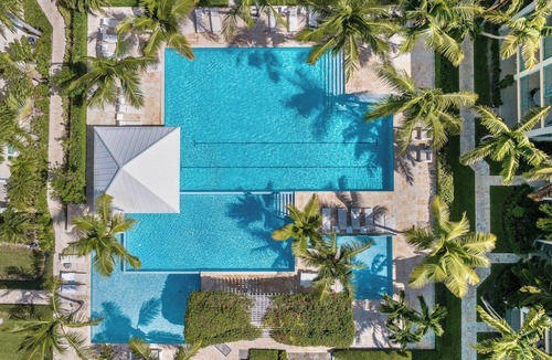 The Bight Condo | Comfortable Studio @ Yacht Club, 5 minute walk from Grace Bay Beach