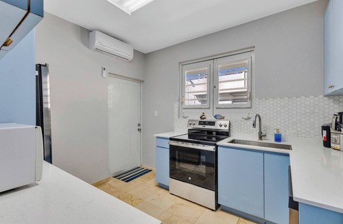 Santurce House | Condado Villa 5Bd 3Ba | Spa/Generator/Parking