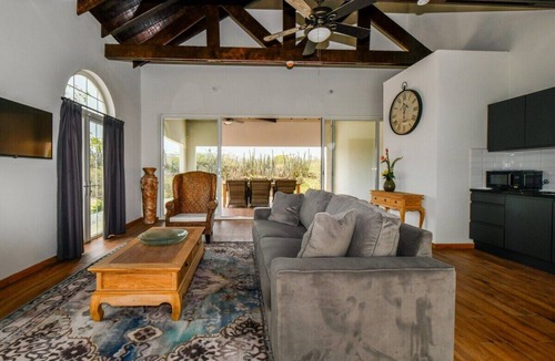 Santa Cruz House | Connect with nature through a mix of luxurious and striking details.