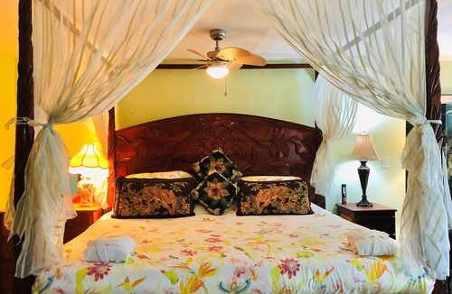 Placencia House | Coral Cove Inn
