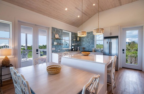 Hope Town House | Coral Cove - Private Pool Near desirable Tahiti Beach