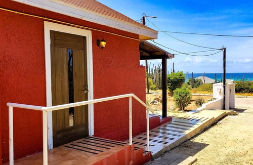 Sero Colorado Cottage | Cottage with Ocean view at walking distance from popular beaches, Sero Colorado