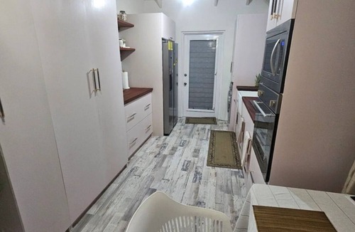 Bridgetown House | Cozy 1-bedroom apartment close to US Embassy and Port