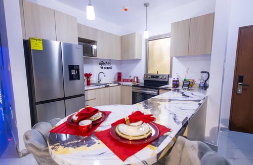 Eden Gardens Apartment | Cozy 1-bedroom apartment in adorable Kingston with AC