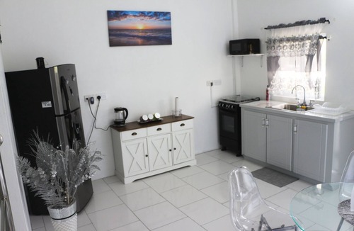 Vieux Fort Quarter Apartment | Cozy 1-bedroom apartment in fabulous Laborie with AC