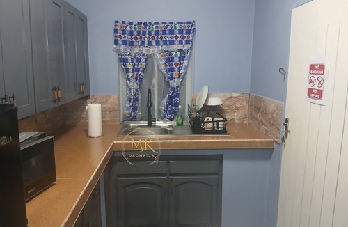 Ziadie Gardens House | Cozy 1-bedroom house, Molynes Road. Perfect for a peaceful getaway on a budget