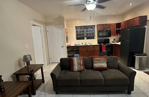 Ocean Point Apartment | Cozy 1bedroom apt in gorgeous Chalk Sound, w/water views/access in the backyard