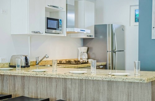 Boegoeroei Condo | Cozy 1BR/1BA Isla Bonita Getaway Pool&BBQ