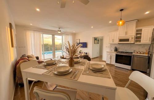 Playa Chiquita House | Cozy 2BR Villa in Ocean Village