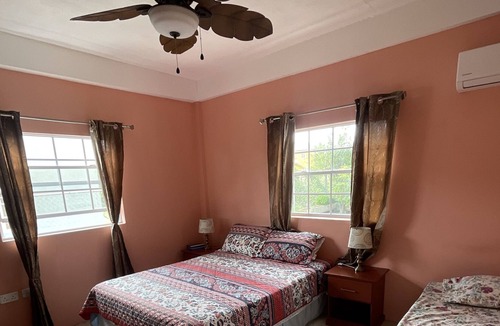 Piaye Apartment | Cozy 3 Bedroom 2 Bath Apartment/ Close to Amenities and Beach