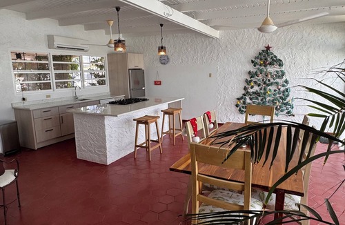 Bubali Villa | Cozy 3 bedrooms Villa in Hotels area by eagle beach with Pool.
