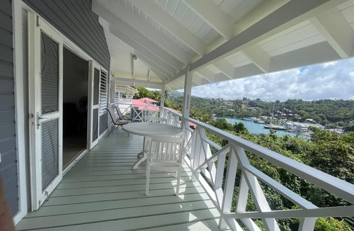 Marigot Bay Cabin | Cozy cabin in peaceful Marigot with AC