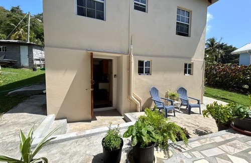 Westerhall Apartment | Cozy Garden Studio for 2 + parking