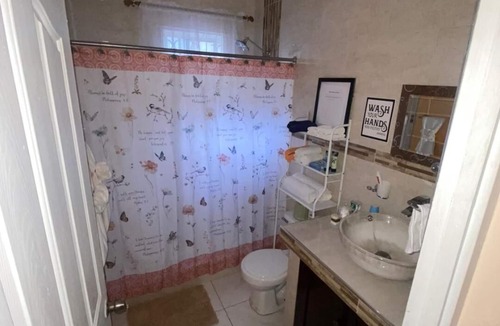 Portmore House | Cozy Home Stay