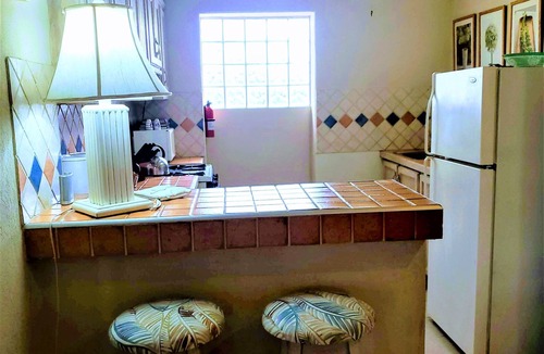 Marine Gardens Apartment | Cozy Private Cottage in Fabulous Accra/Rockley Beach Location!