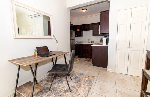 Saint Andrew Apartment | Cozy, Smart Apartment in the centre of New Kingston