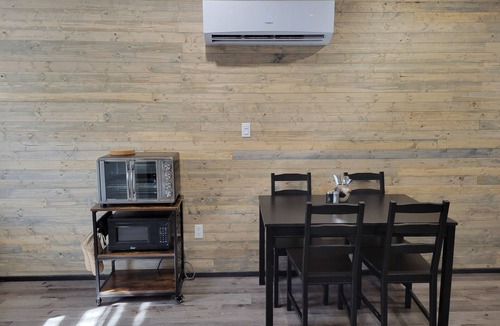 Vernon River Apartment | Cozy Studio Suite, close to golf & Conferdation trail