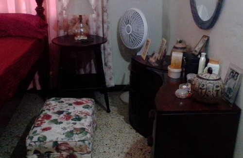 Saint Andrew House | Cozy Victorian Homestay, Kingston, Jamaica
