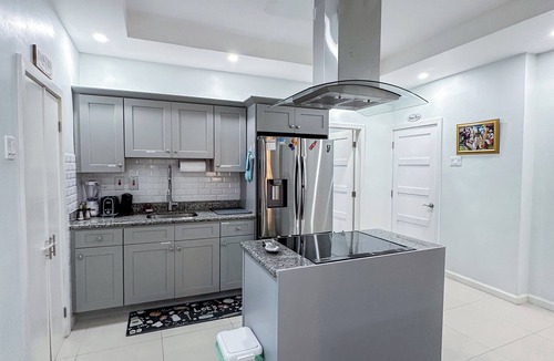 Eastwood Park Condo | Cozy view of the Harbour