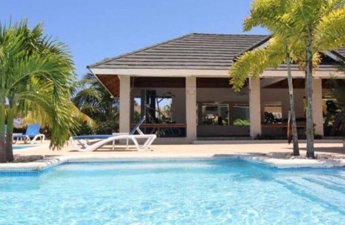 St. Ann's Bay House | CTBH @ The Crest at Richmond Estates #984 [3-Bedroom w/Pool]