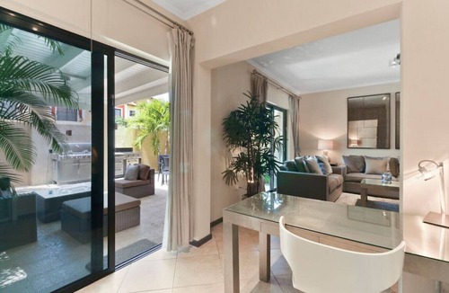 Gold Coast Apartment | dejablue · Coming soon | Deja Blue By Bocobay