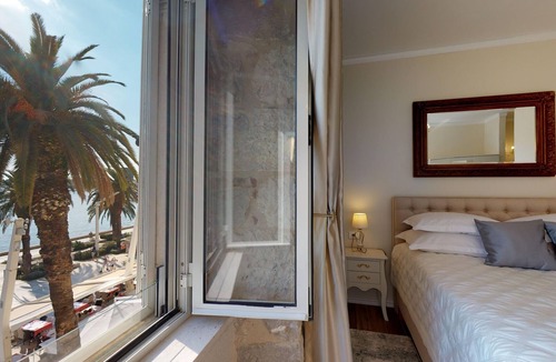 Old Town Apartment | Deluxe Room Eldoris