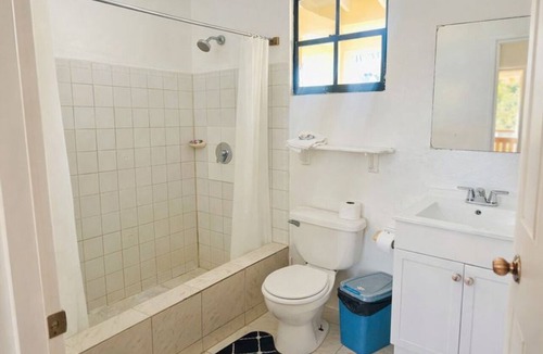 Mayreau Island Hotel | Dennis' Hideaway