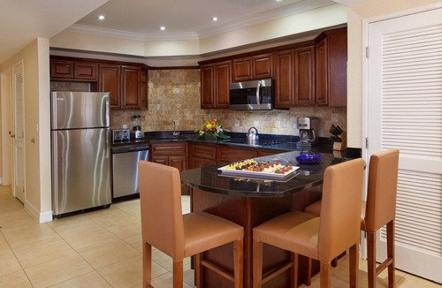Palm Beach Resort | Divi Aruba Phoenix Beach Resort on Palm Beach 1 bedroom 1 bath kitchen 2 pools